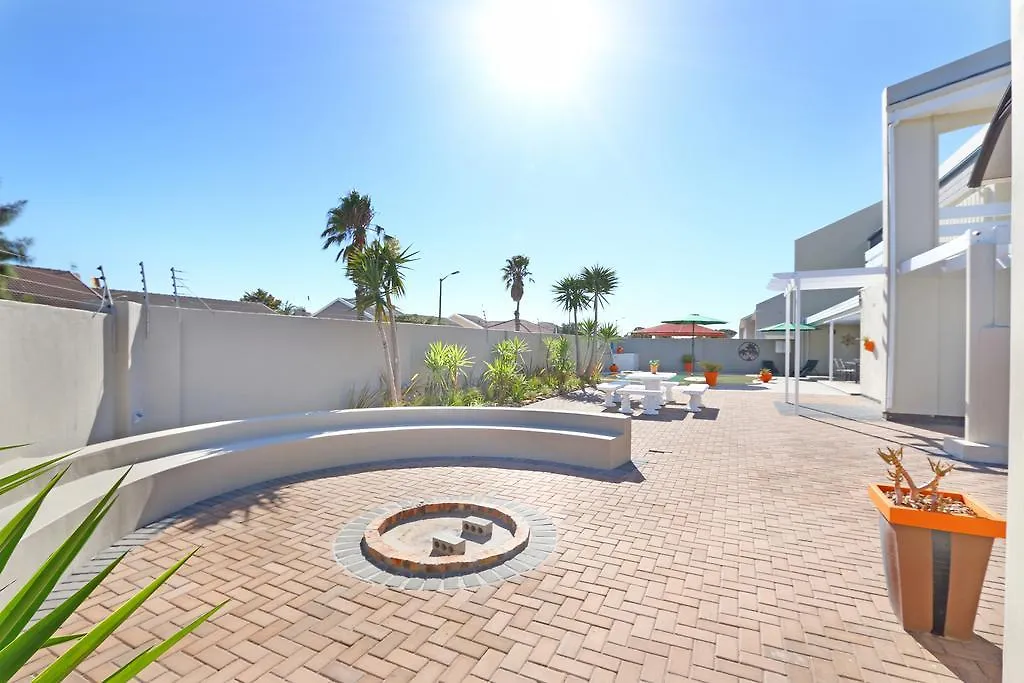 Bed & Breakfast Orange Inn Melkbosstrand Bloubergstrand